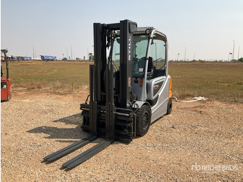 Electric forklift STILL RX