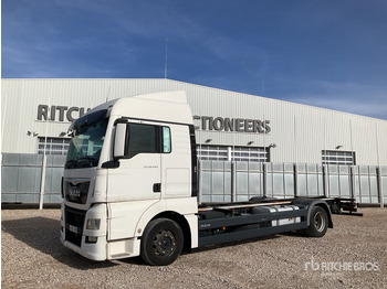 Container transporter/ Swap body truck MAN TGX 18.440