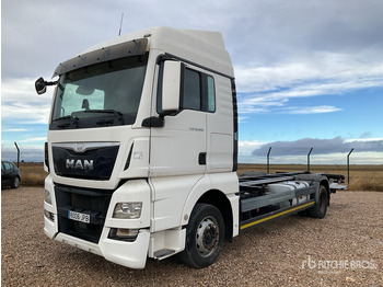 Container transporter/ Swap body truck MAN TGX 18.440