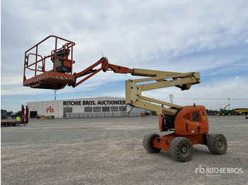 Articulated boom JLG