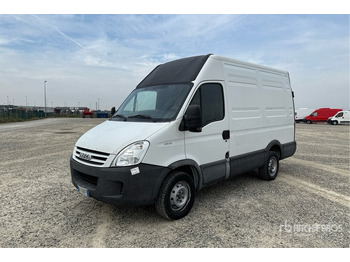 Panel van Iveco Daily 29L12 Autocarro furgonato: picture 3