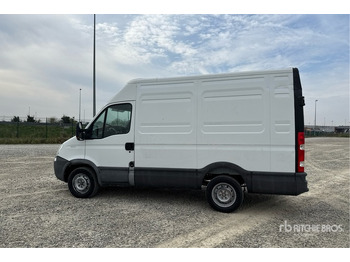Panel van Iveco Daily 29L12 Autocarro furgonato: picture 2