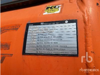 Telescopic handler MERLO ROTO 3816: picture 5