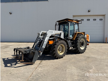 Farm tractor RENAULT