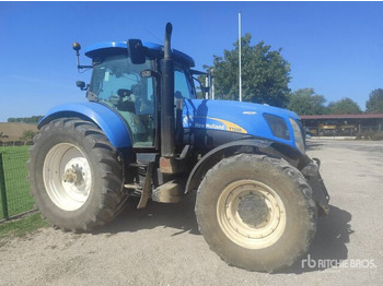 Farm tractor NEW HOLLAND T7050