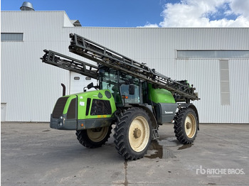 Self-propelled sprayer TECNOMA