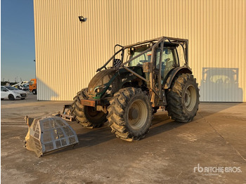 Farm tractor VALTRA T174
