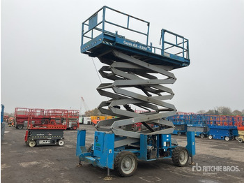 Scissor lift GENIE