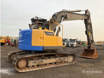 Crawler excavator 2014 Volvo ECR235DL Tracked Excavator: picture 4