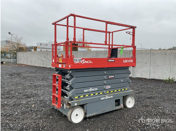 Scissor lift SKYJACK