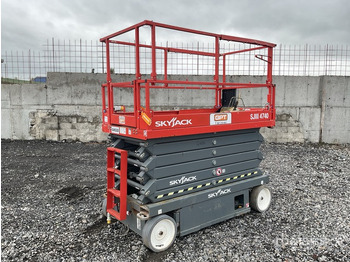 Scissor lift SKYJACK
