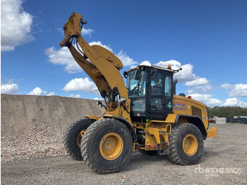 Wheel loader CATERPILLAR 926M