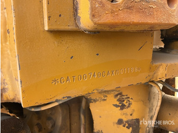 Articulated dumper CATERPILLAR 740