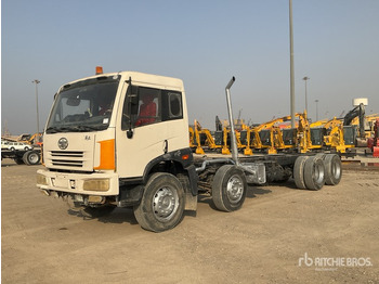 Cab chassis truck FAW