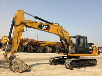 Crawler excavator CATERPILLAR 320D2