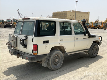 SUV 2019 Toyota Land Cruiser 76L 4x4 SUV: picture 4
