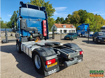 Tractor unit DAF CF 410 FT 4x2 Spacecab Euro6A - 13L engine - Dubbele Tanks - NL truck - SMARTTacho V2 - 01/2026 APK: picture 4 Tractor unit DAF CF 410 FT 4x2 Spacecab Euro6A - 13L engine - Dubbele Tanks - NL truck - SMARTTacho V2 - 01/2026 APK: picture 4