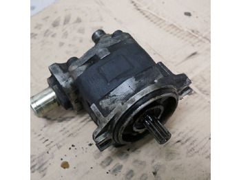 Steering pump NISSAN