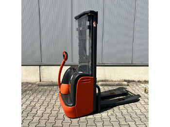 Stacker LINDE L12