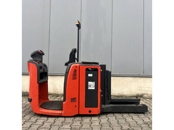 Tow tractor LINDE P30