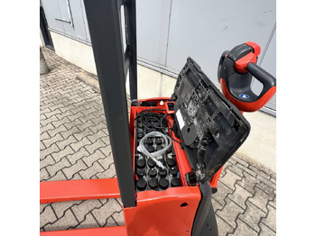 Pallet truck Linde T16 (1152): picture 5