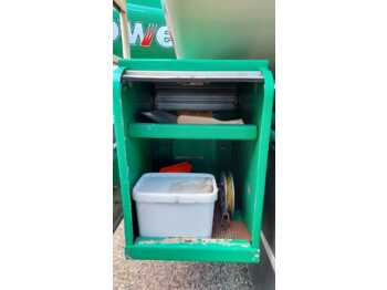 Tank truck MERCEDES AXOR: picture 4 Tank truck MERCEDES AXOR: picture 4