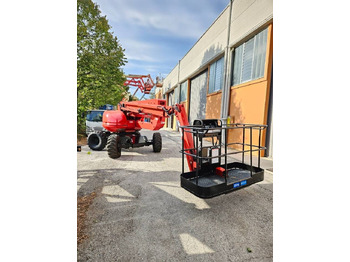 Articulated boom MANITOU