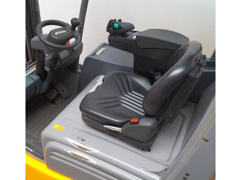 Electric forklift Jungheinrich EFG216: picture 3