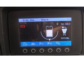 Electric forklift Jungheinrich EFG216: picture 4