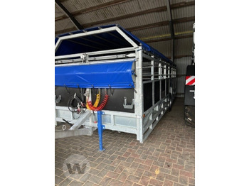Livestock trailer