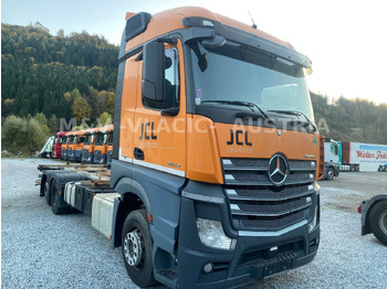 Container transporter/ Swap body truck MERCEDES-BENZ