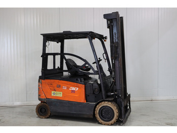 Electric forklift DOOSAN