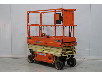 Scissor lift JLG