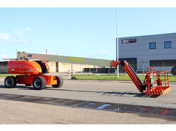 Telescopic boom JLG