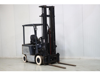 Electric forklift TCM