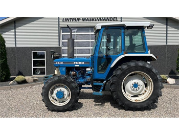 Farm tractor FORD