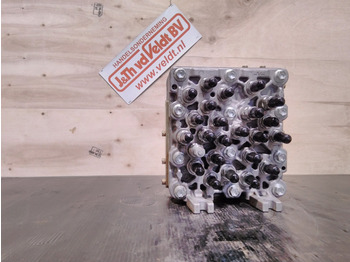 Hydraulic valve HITACHI