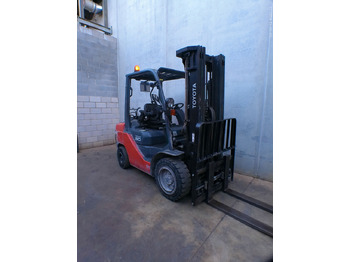 LPG forklift TOYOTA FGF 30