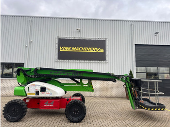 Articulated boom NIFTYLIFT
