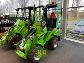 Compact loader AVANT