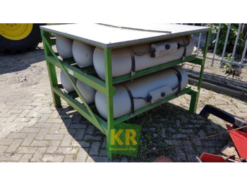 Storage tank