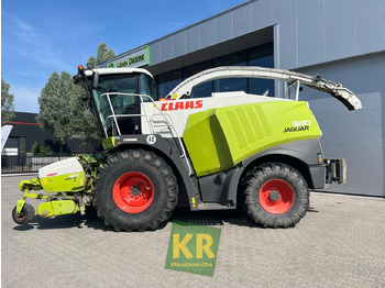 Forage harvester JAGUAR 940 Claas: picture 2