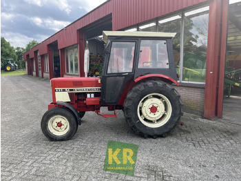 Farm tractor