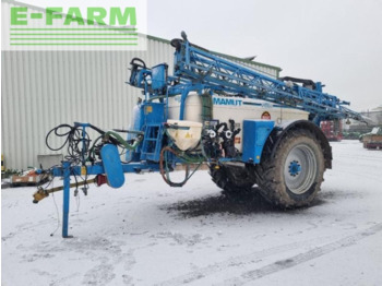 Trailed sprayer