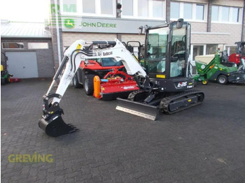 Mini excavator BOBCAT E26