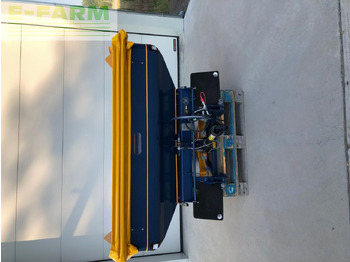 Fertilizer spreader BOGBALLE