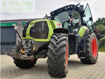Farm tractor CLAAS Axion 810