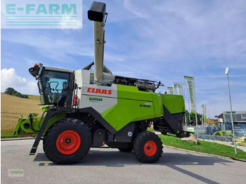 Combine harvester CLAAS
