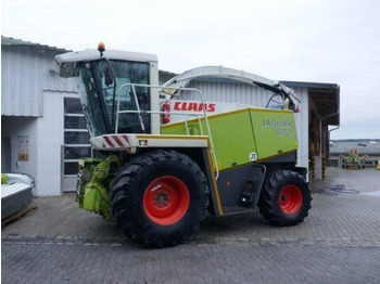 Forage harvester CLAAS Jaguar 870