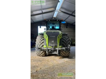 Farm tractor CLAAS Xerion 4000